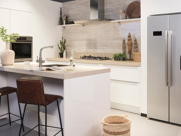 Artiest bibliothecaris Assert Parallel keuken : HelloKitchen