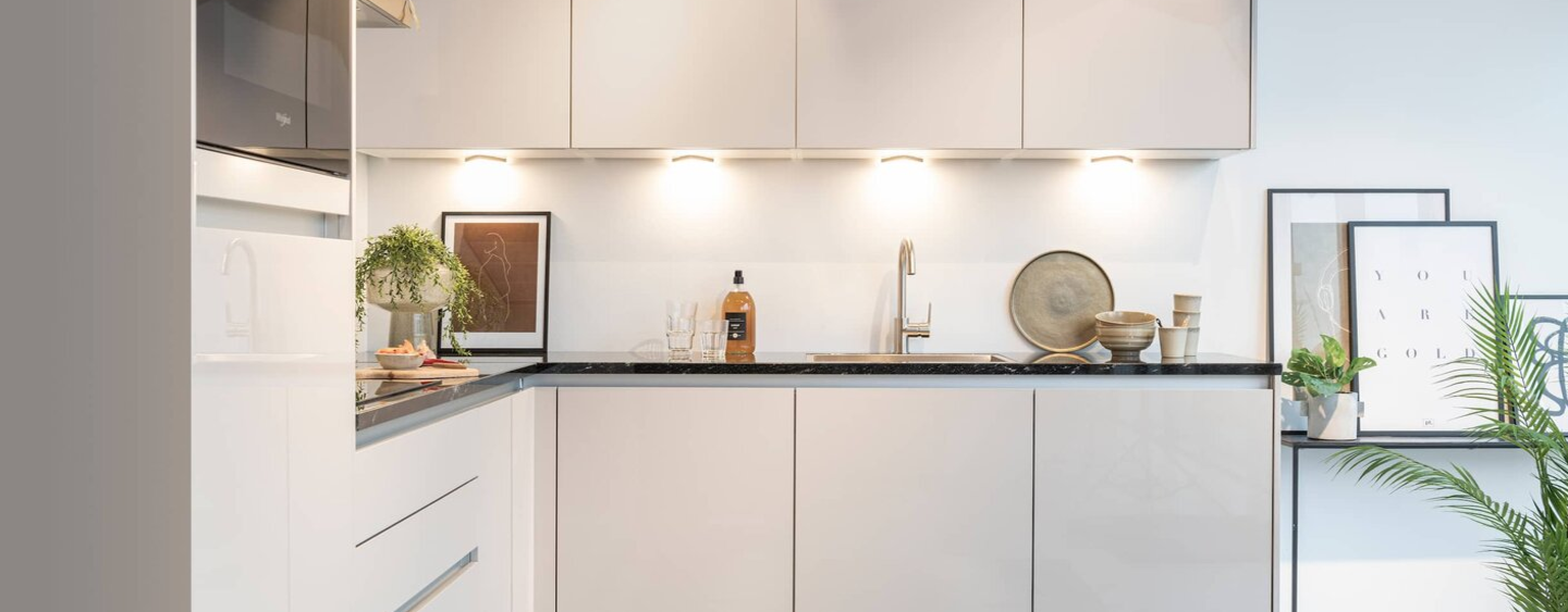 modern witte open keuken