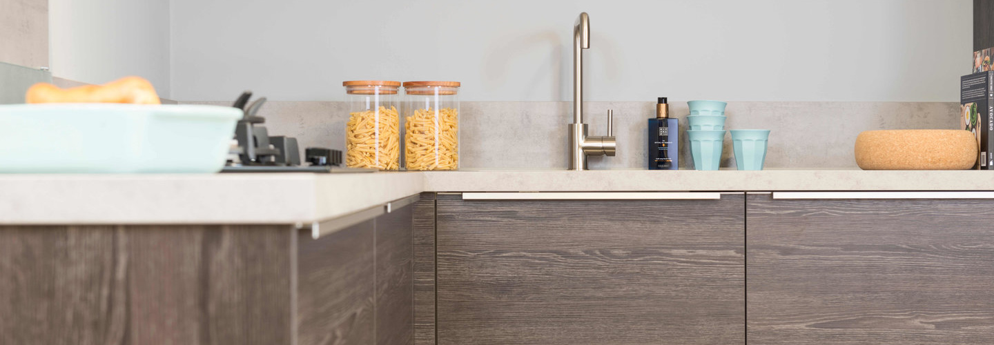 semi-greeploze houten keuken semi-greeploze houten keuken