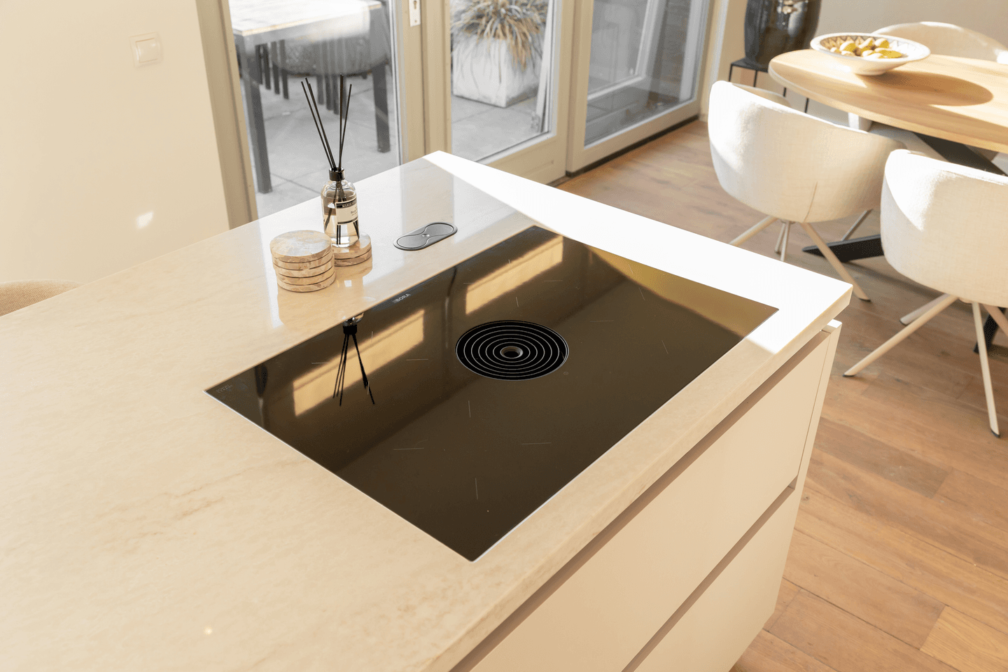 Beige taupe keuken rosmalen