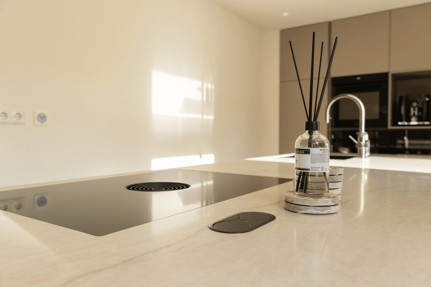 Beige taupe keuken rosmalen