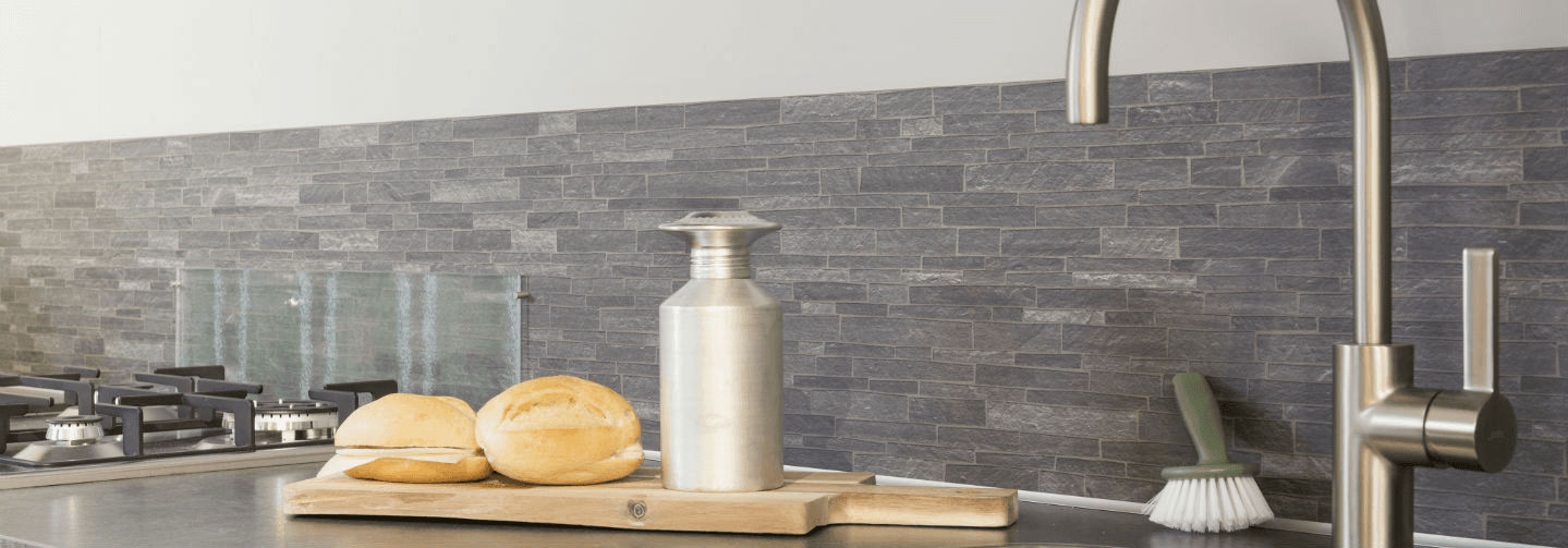 Achterwand keuken. Functioneel en decoratief. Hello Kitchen