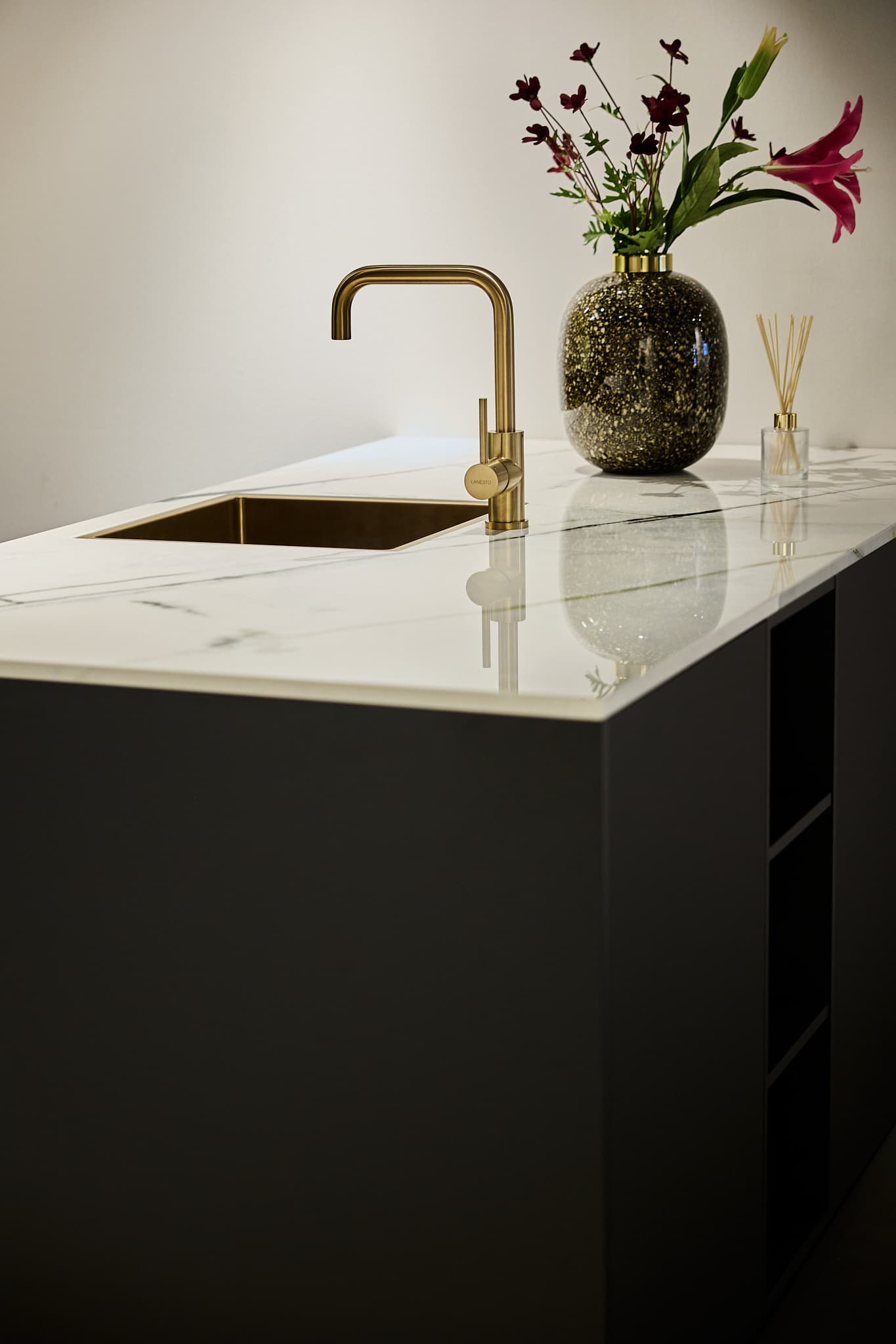 detailfoto van een Hello Kitchen Keuken met schiereiland